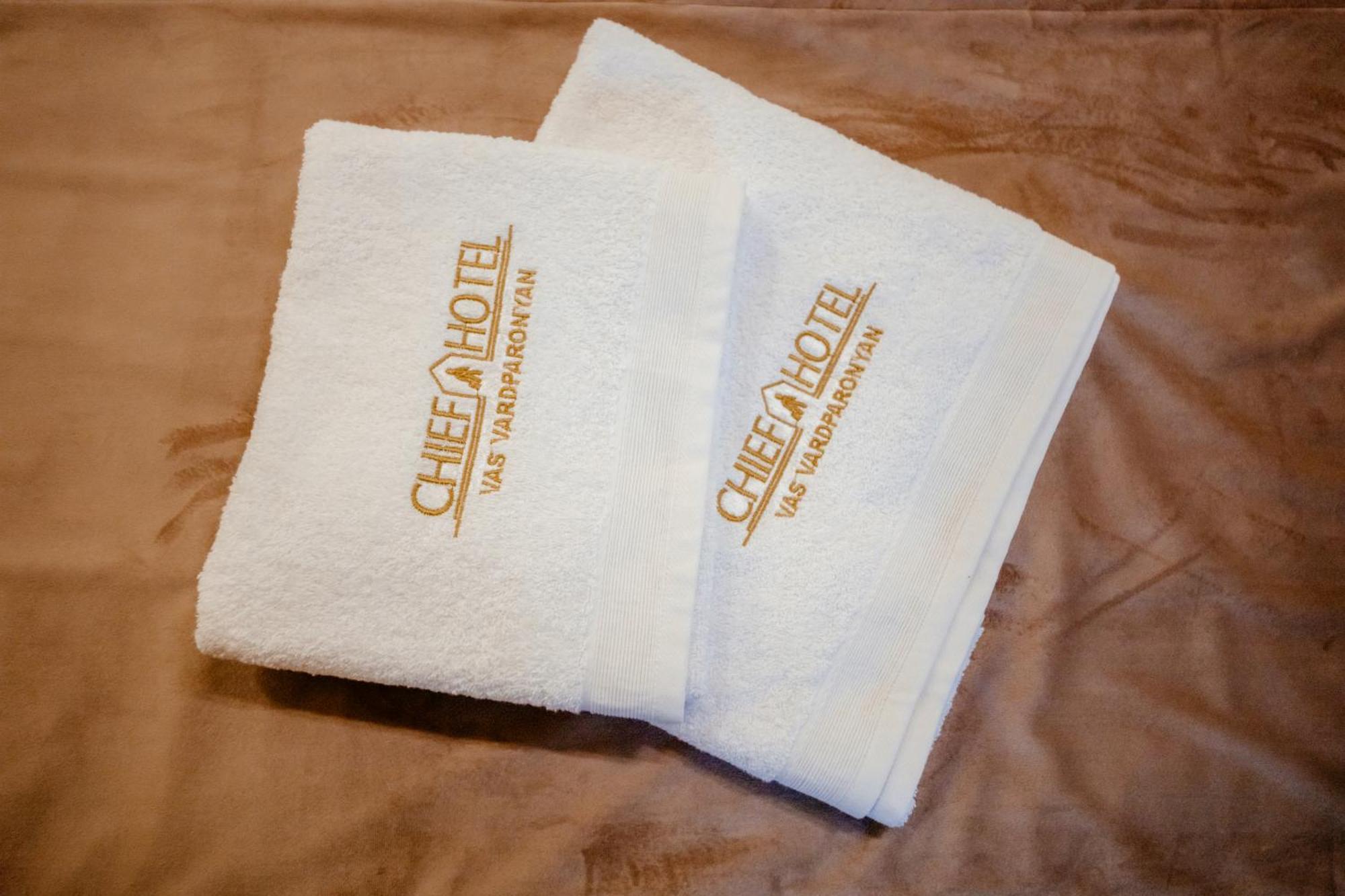 Chief Hotel ギュムリ エクステリア 写真